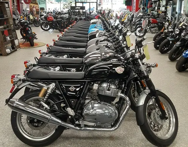 Pretty motorcycles at local motorcycle dealer.  So many pretty motorcycles encourages me to learn to ride a motorcycle.