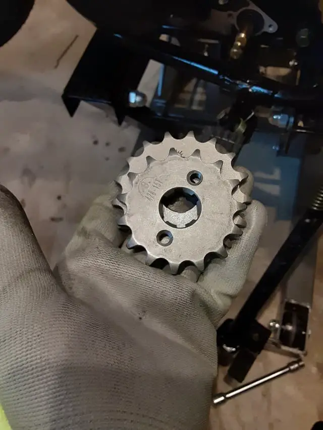 14t and 17t sprockets on top of each other.