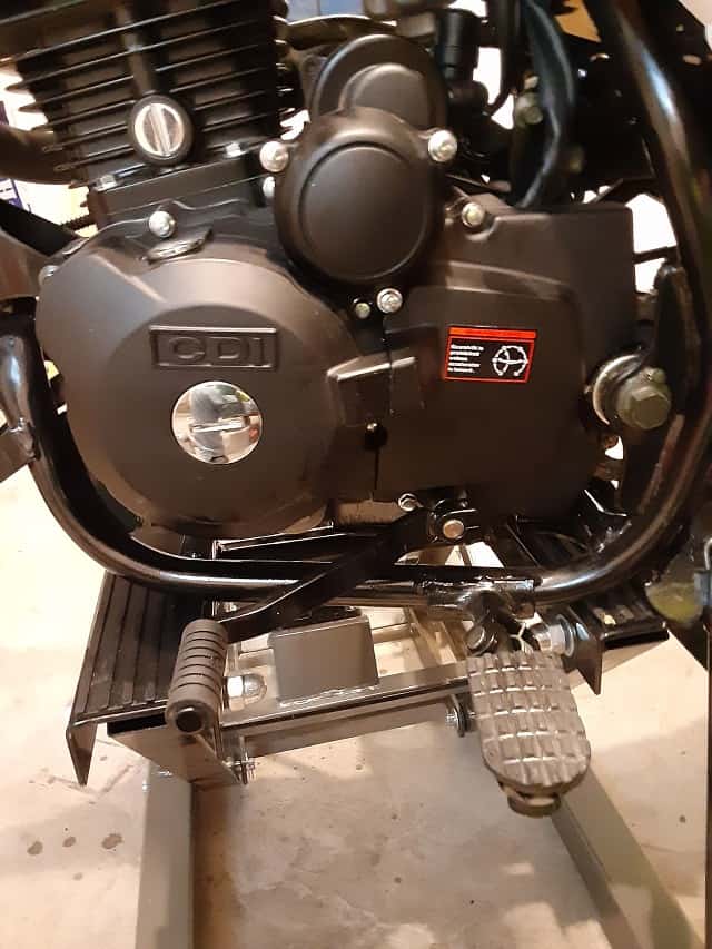 TBR7 Front Sprocket Cover and Shifter installed.
