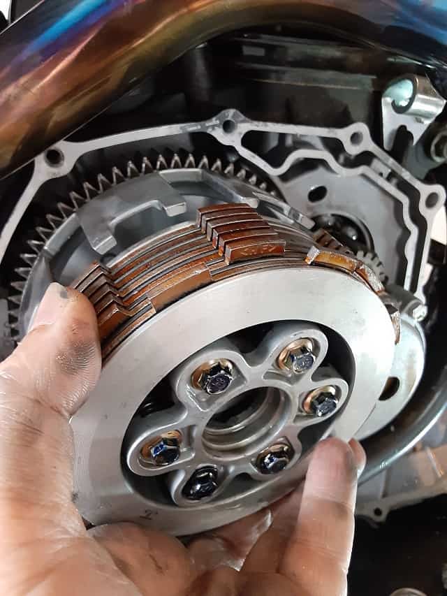 Clutch friction and pressure plates removed.