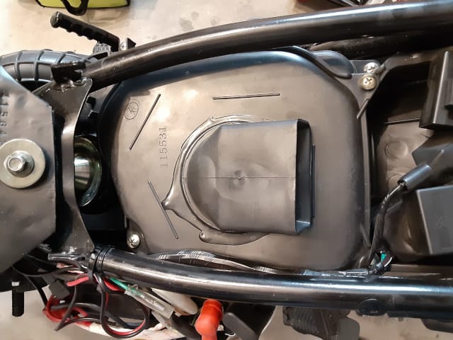 TaoTao TBR7 Motorcycle Air Filter Box Lid On.