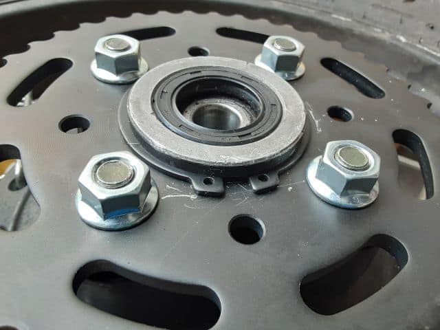 TBR7 rear wheel hub snap ring installed. 