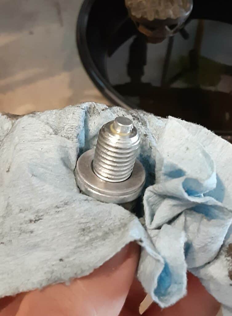 Nice and clean oil drain plug magnet.